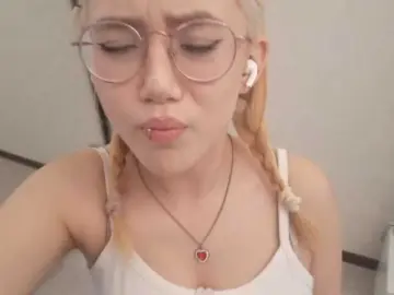 Bongacams Live Sex of MyrleHenggeler