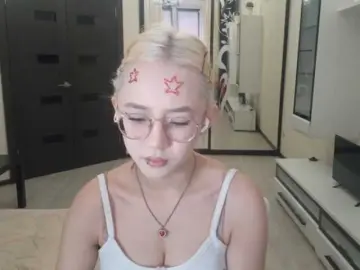 Bongacams Live Sex Cam of MyrleHenggeler