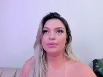 Bongacams Live Sex Cam of milaowens