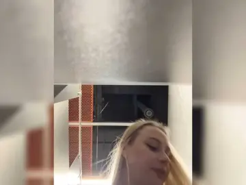 Bongacams Live Porn of PrettyKatea