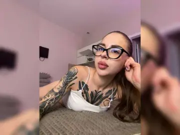 Bongacams Free Porn Cam of -Aperol-