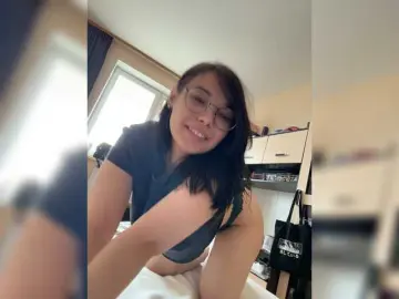 Bongacams Sex Chat of Li-Love