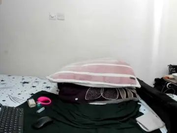 Bongacams Free Porn Cam of MysticCharm