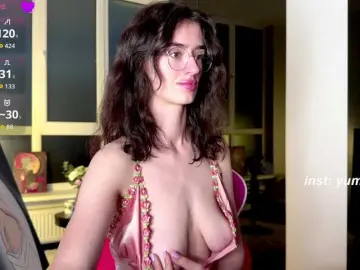 Bongacams Live Sex Cam of SweetieTati