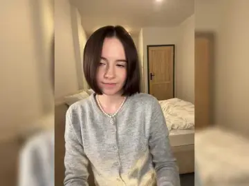 Bongacams Sex Cam of -FemaleEssence-