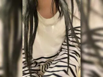 Bongacams Adult Video Chat of emog1rl