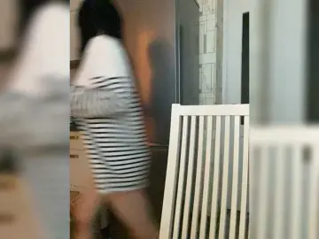 Bongacams Adult Webcams of emog1rl