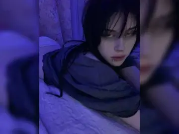 Bongacams Free Porn Cam of emog1rl