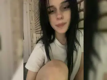 Bongacams Adult Webcam of emog1rl