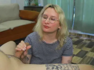 Bongacams Live Sex Cam of milkxangelx