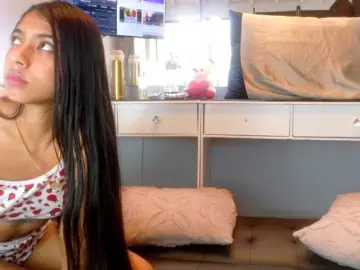 Bongacams Live Sex Cam of farianachocolatecrememia