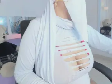 Bongacams Nude Webcam of salma-isawwi