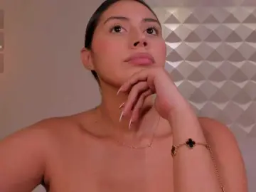 Bongacams Free Porn Cam of AmbarJames