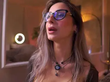 Bongacams Sex Chat of MaddieBryggs