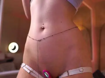 Bongacams Watch Live Sex Cams of MaddieBryggs
