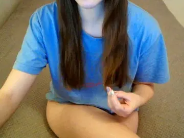 Bongacams Sex Cam of mikkirsan1