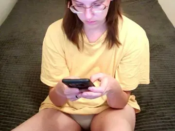 Bongacams Watch Live Sex Cams of mikkirsan1
