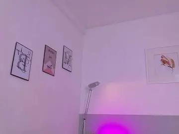 Bongacams Free Porn Cam of skinnyprinces