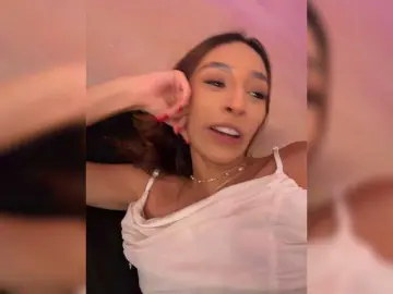 Bongacams Sex Cam of Megan-Holly