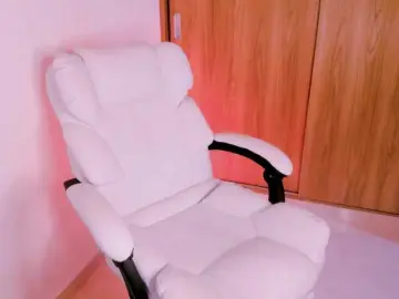 Bongacams Private Sex Chat of kiwi-----