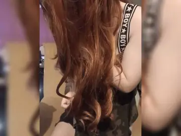 Bongacams Sex Cam of JENNIE-ADRIAN