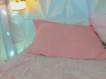 Bongacams Nude Webcam of cutelatinaxxx