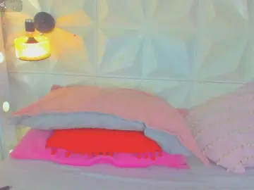 Bongacams Nude Webcam of cutelatinaxxx