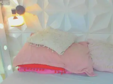 Bongacams Free Porn Cam of cutelatinaxxx