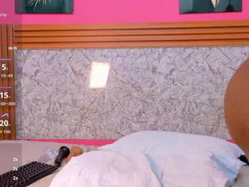 Bongacams Live Sex Cam of petitelittleebony