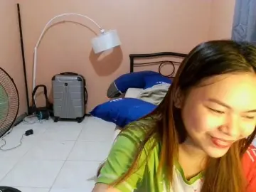 Bongacams Live Sex Cam of sweetiepiee