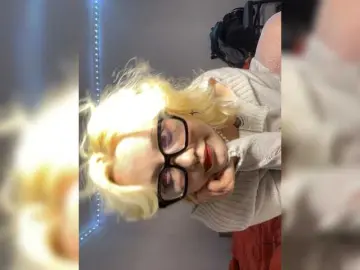 Bongacams Best live sex cam show of VinsaRamones