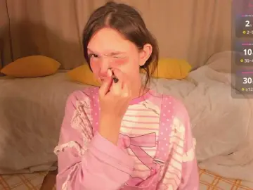 Bongacams Watch Live Sex Cams of Cute-Lolly