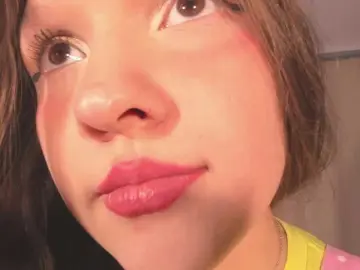 Bongacams Adult Webcams of Cute-Lolly