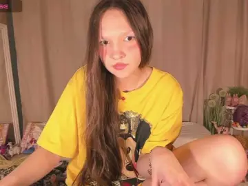 Bongacams Adult Webcam of Cute-Lolly