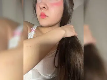 Bongacams Live Sex of Cute-Lolly
