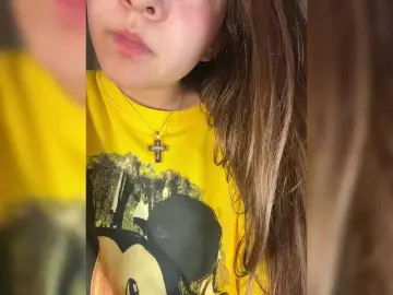 Bongacams Live Sex Cam of Cute-Lolly