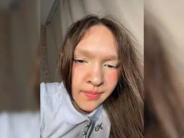 Bongacams Free Porn Cam of Cute-Lolly