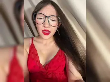 Bongacams Watch Live Sex Cams of Cute-Lolly