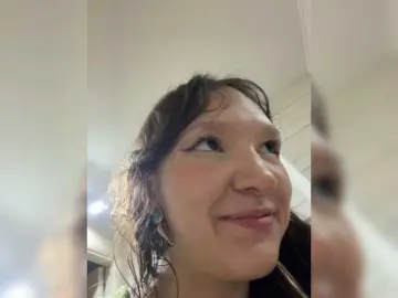 Bongacams Watch Live Sex Cams of Cute-Lolly