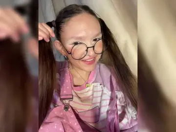 Bongacams Sex Cam of Cute-Lolly