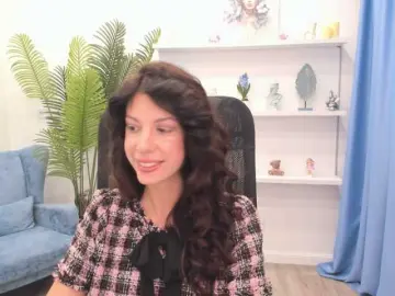 Bongacams Free Porn Cam of PeachMiragea