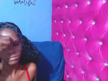 Bongacams Adult Webcams of BigClitSlimTea22
