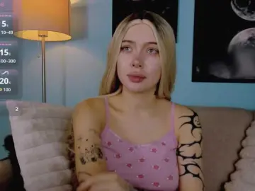 Bongacams Watch Live Sex Cams of DragonFlya