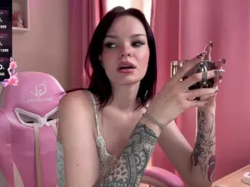 Bongacams Adult Video Chat of PlayfulJulia