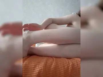 Bongacams Best live sex cam show of kisssssesmee