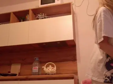 Bongacams Free Porn Cam of b4by-Emilia