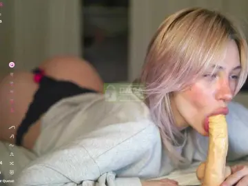 Bongacams Best live sex cam show of babeholly