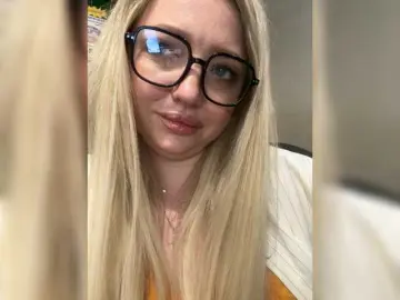 Bongacams Live Porn of KiraMalina