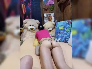 Bongacams Watch Live Sex Cams of Cottoncandy1-1