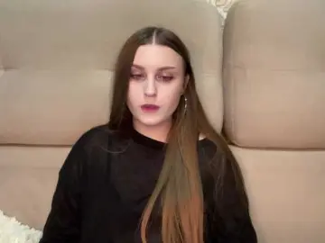 Bongacams Nude Webcam of EmelineVayda